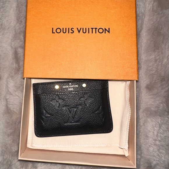 Black Louise Vuitton Card Holder - authentic - Picture 1 of 5